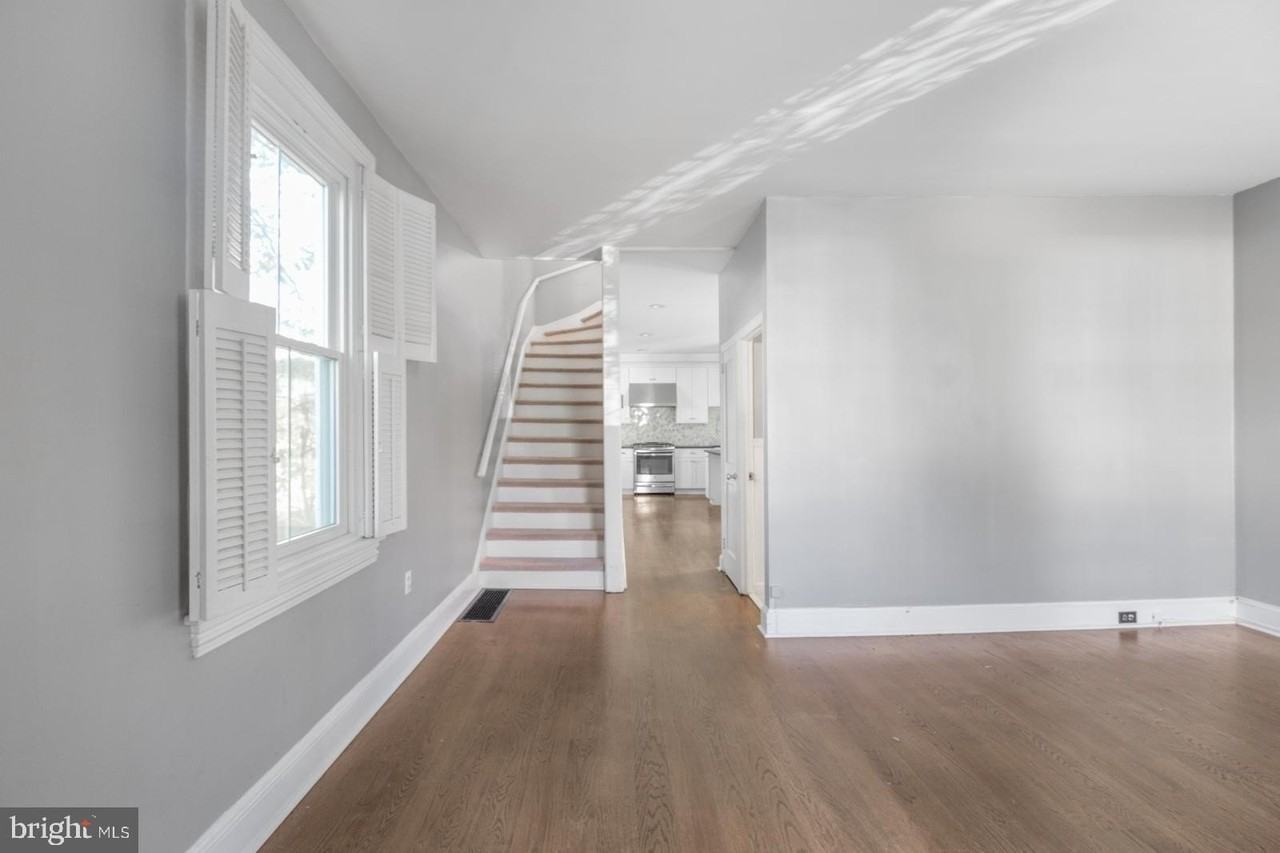 40 W Southampton Ave - Photo 4 of 37