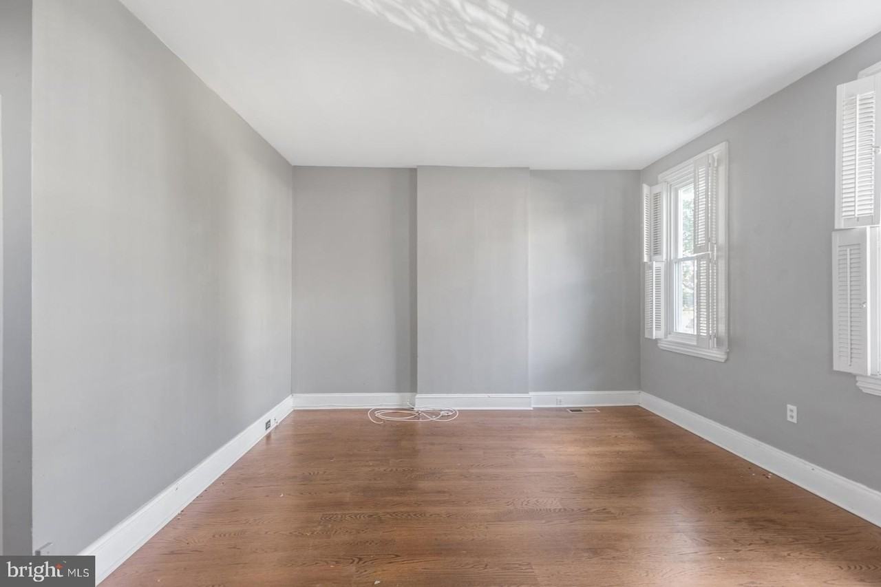 40 W Southampton Ave - Photo 6 of 37