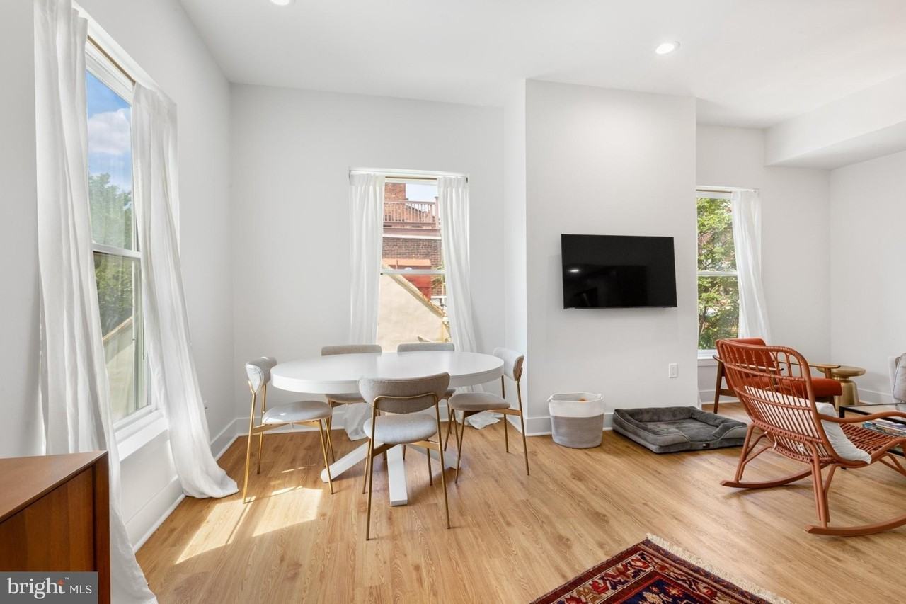 1119 Pine St #202 - Photo 6 of 41