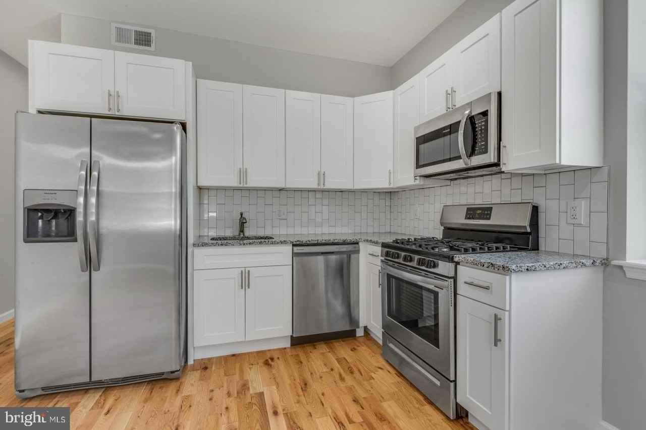 410 Diamond St #1 - Photo 2 of 14