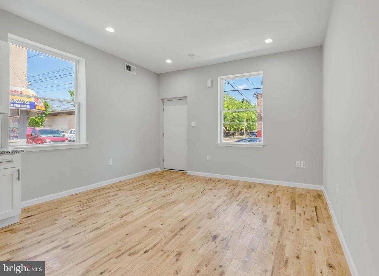 410 Diamond St #1 - Photo 4 of 14