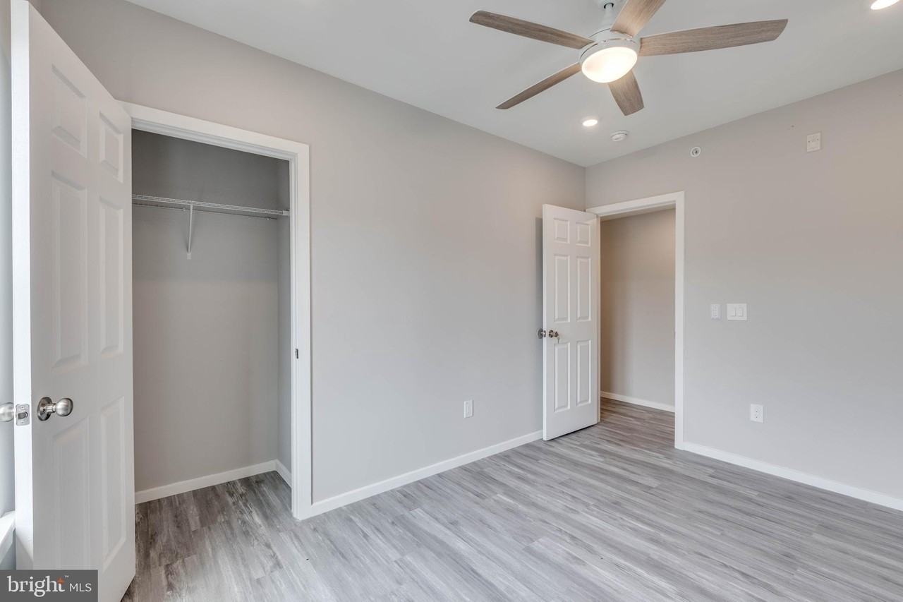 1225 W Dauphin St #B - Photo 6 of 13