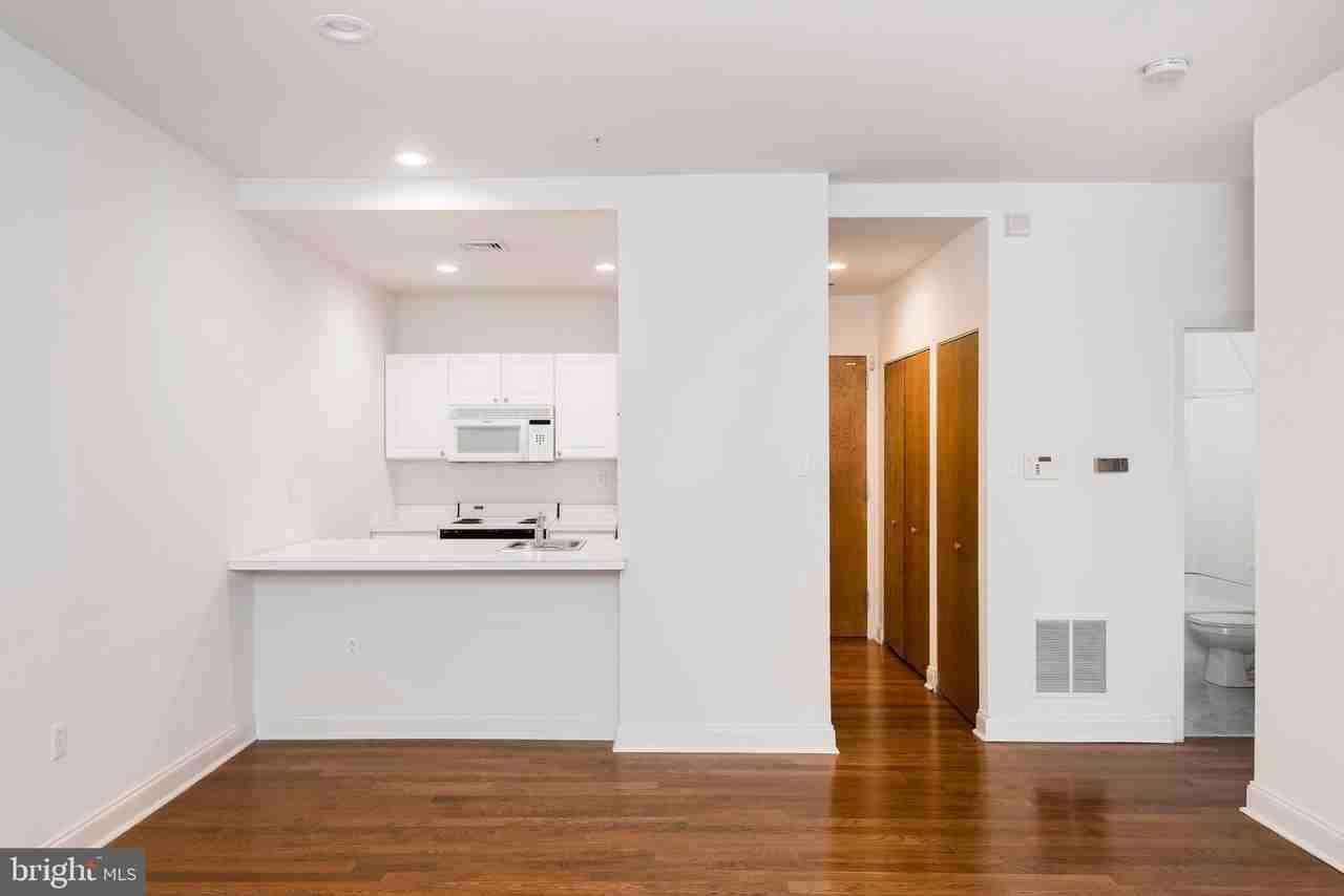 1600 Walnut St #704 - Photo 6 of 12