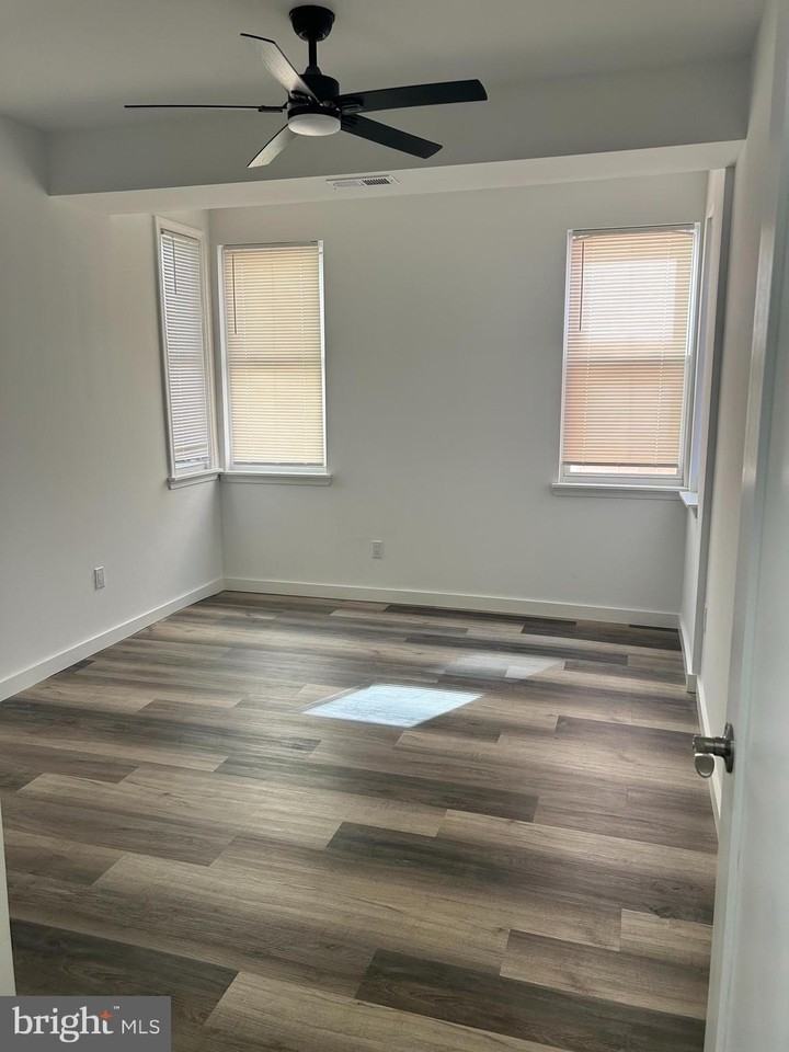 2035 W Toronto St #2 - Photo 6 of 11