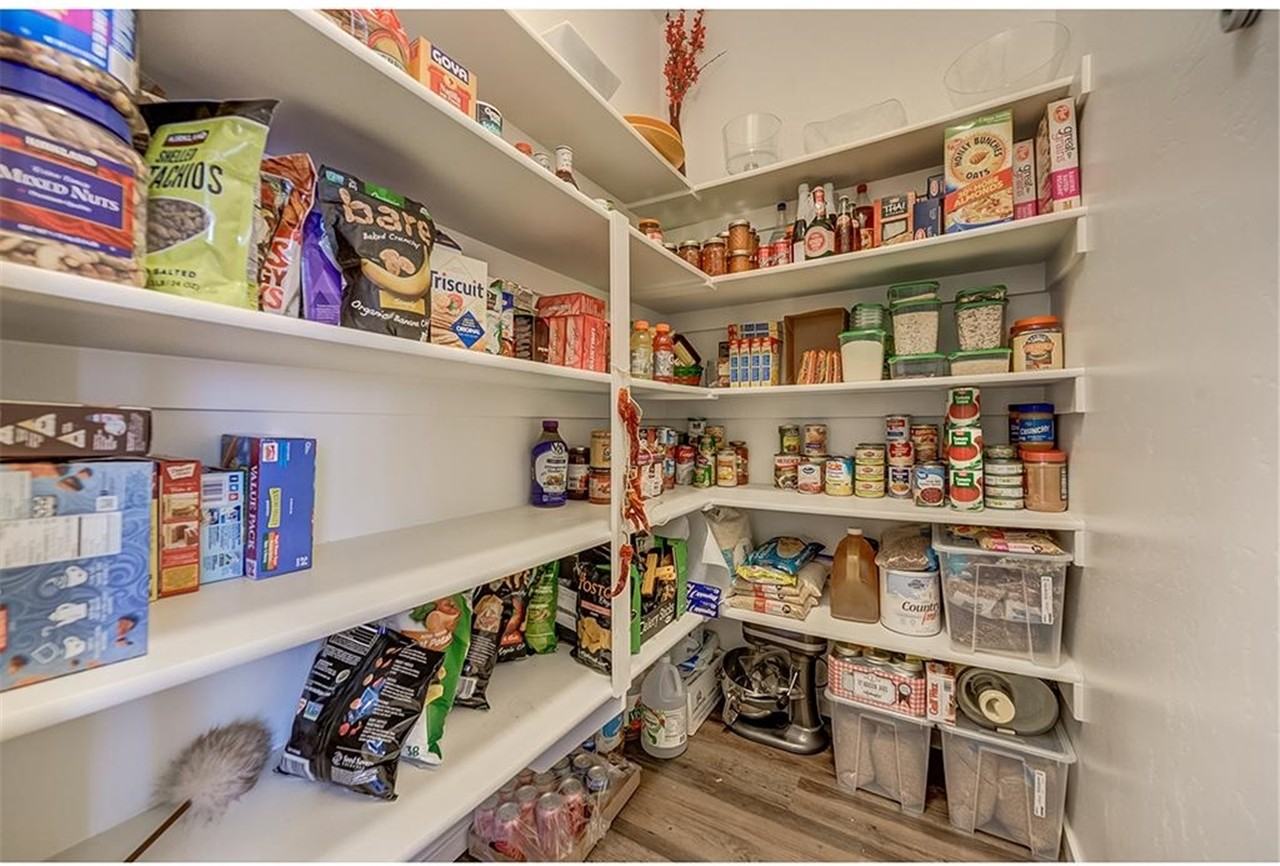 9606 N Deerfield Ln - Photo 6 of 33