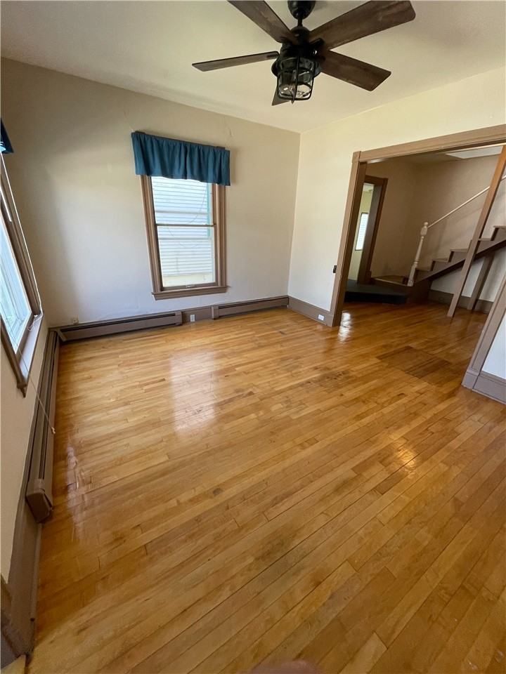 1106 Caledonia St - Photo 3 of 17