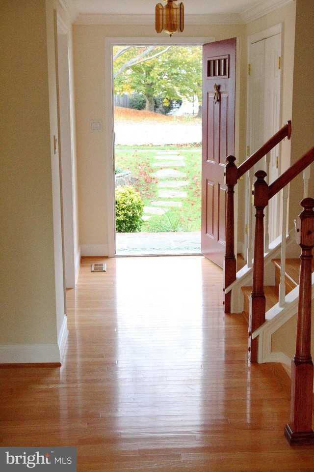 3317 Pathway Ct - Photo 4 of 26