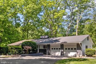 3418 Annandale Rd - Photo 1 of 1