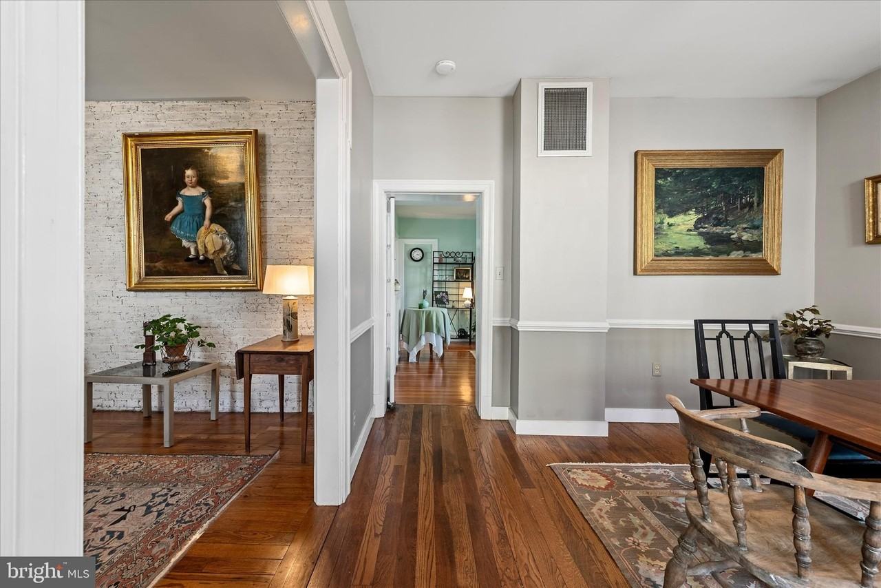 6 E Cecil St - Photo 6 of 34