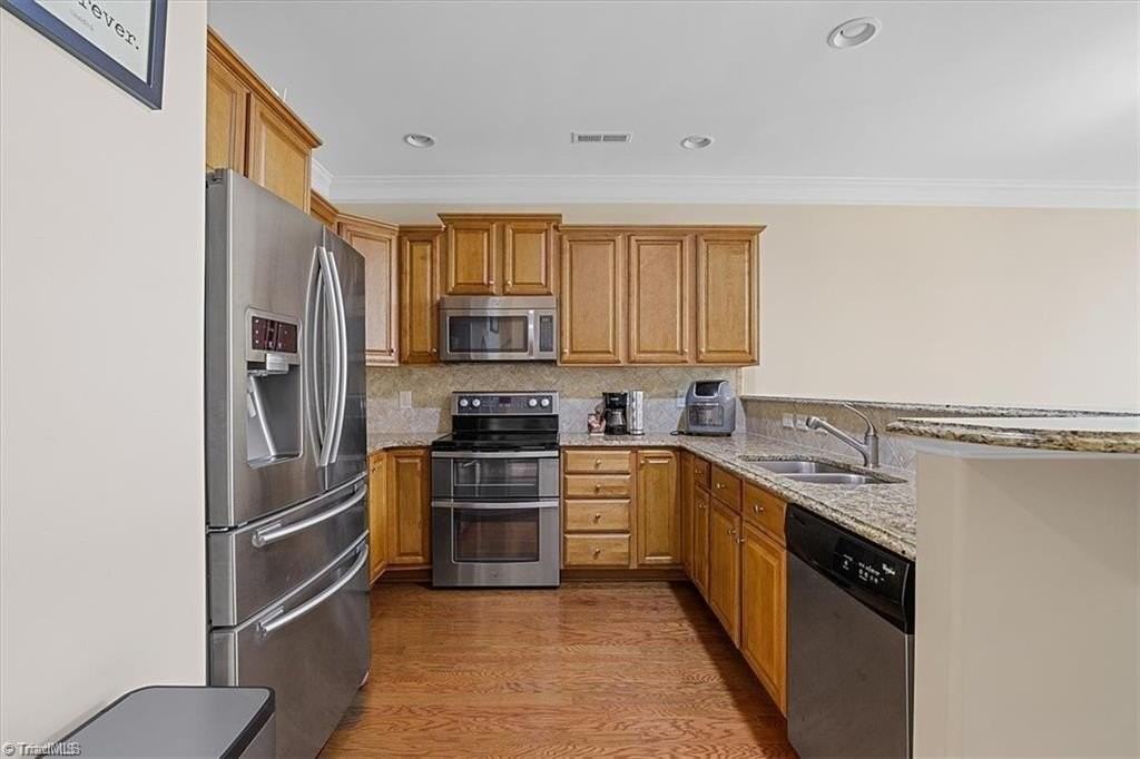 1475 Neville Gardens Ln - Photo 5 of 30