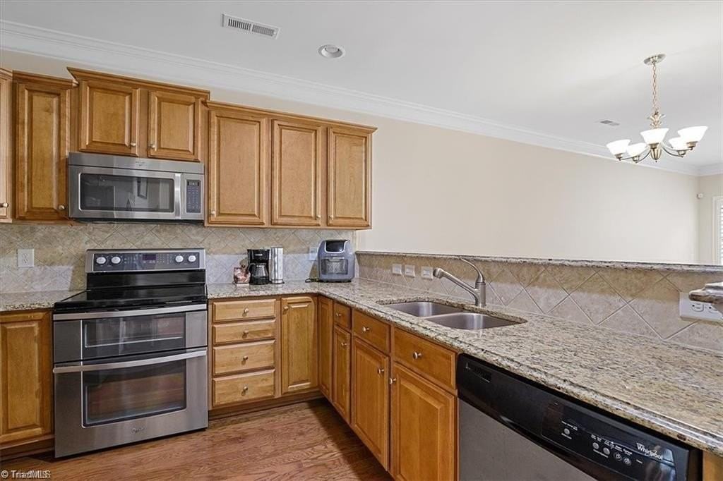 1475 Neville Gardens Ln - Photo 6 of 30