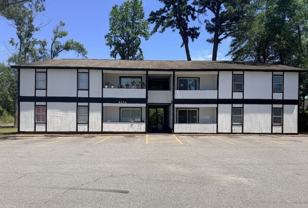 4114 Oak Dr. * - Photo 1 of 1