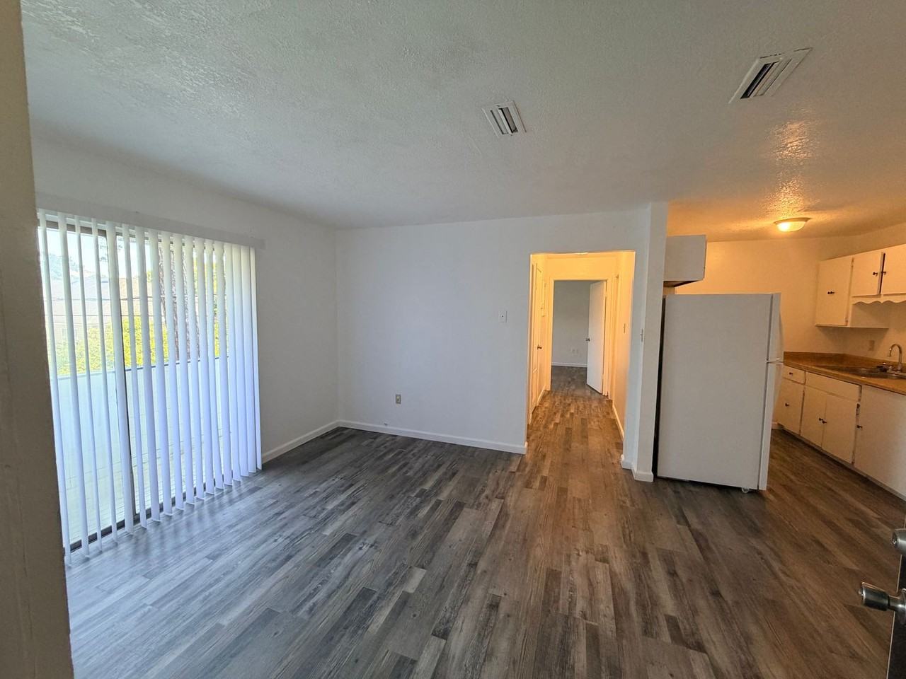 4114 Oak Dr #3 - Photo 2 of 14