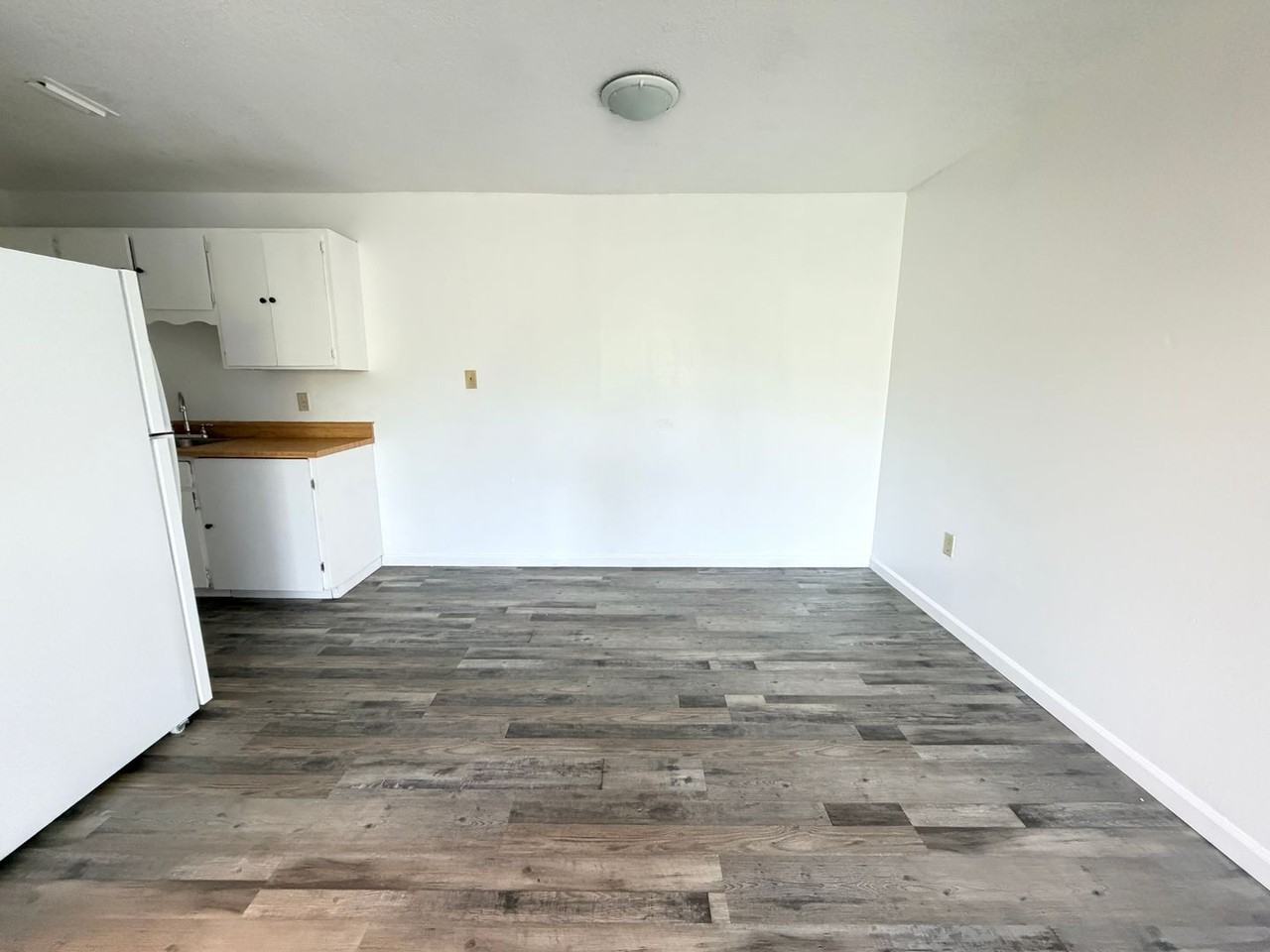 4114 Oak Dr #3 - Photo 3 of 14