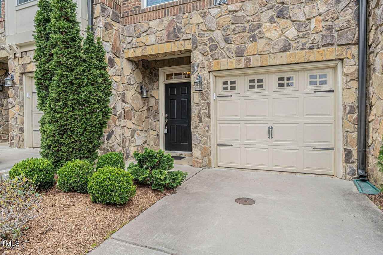 3606 Winifred Ln - Photo 3 of 45