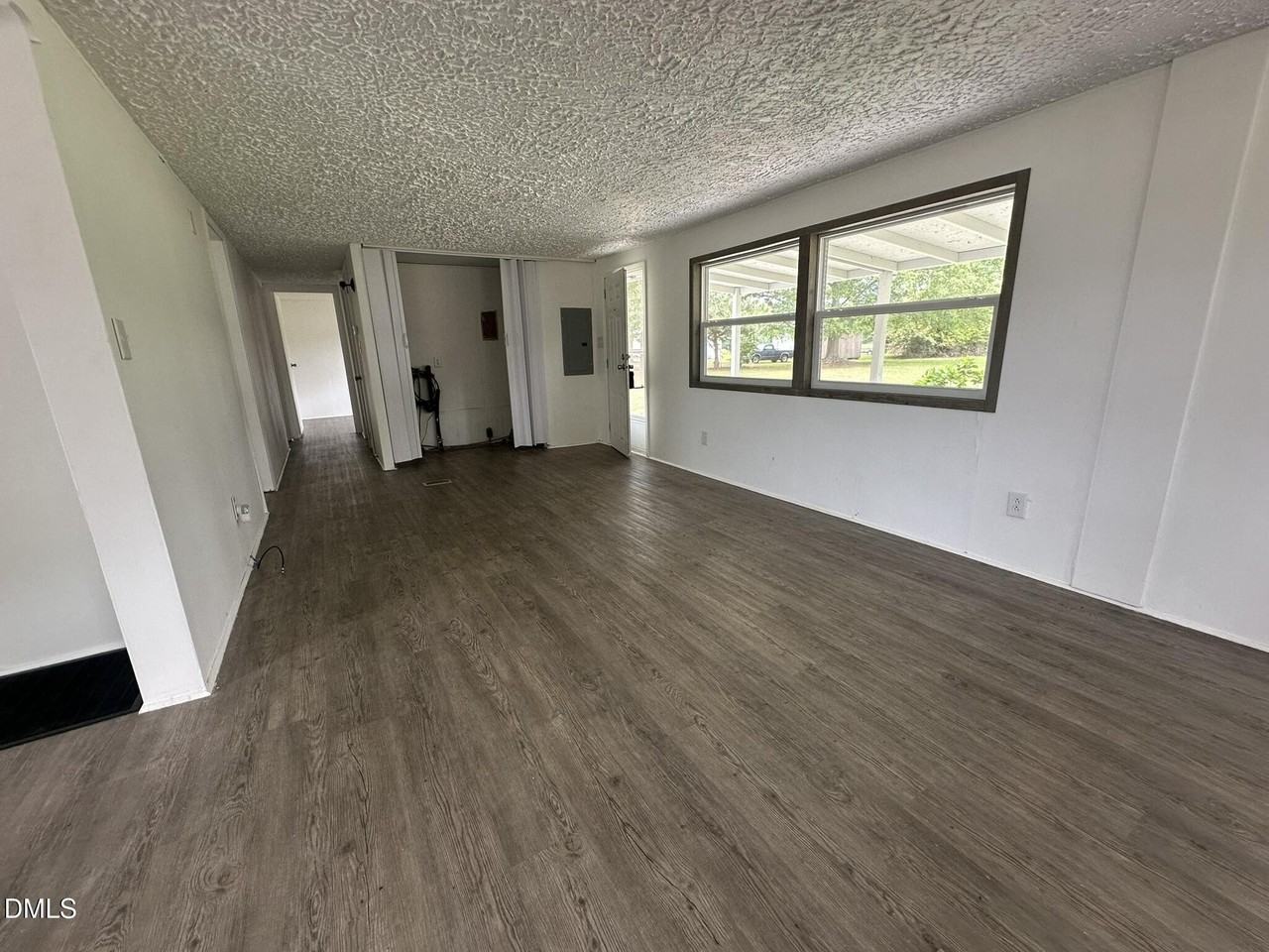 1865 Haddock Rd - Photo 6 of 21