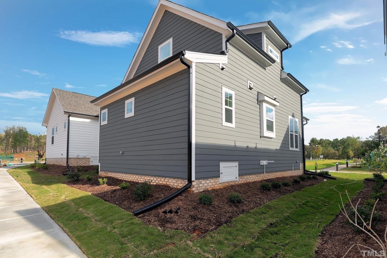274 Cottage Way - Photo 3 of 35