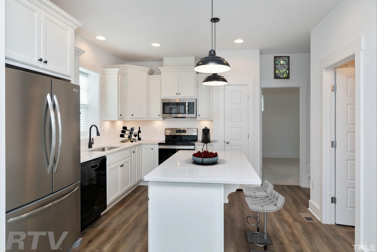 274 Cottage Way - Photo 6 of 35