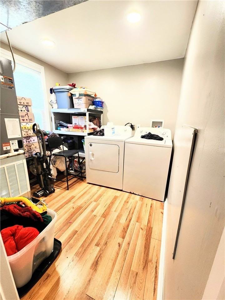1301 S Braddock Ave #2 - Photo 3 of 6