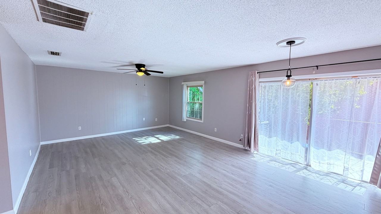 117 Georgetown Dr #C - Photo 7 of 24