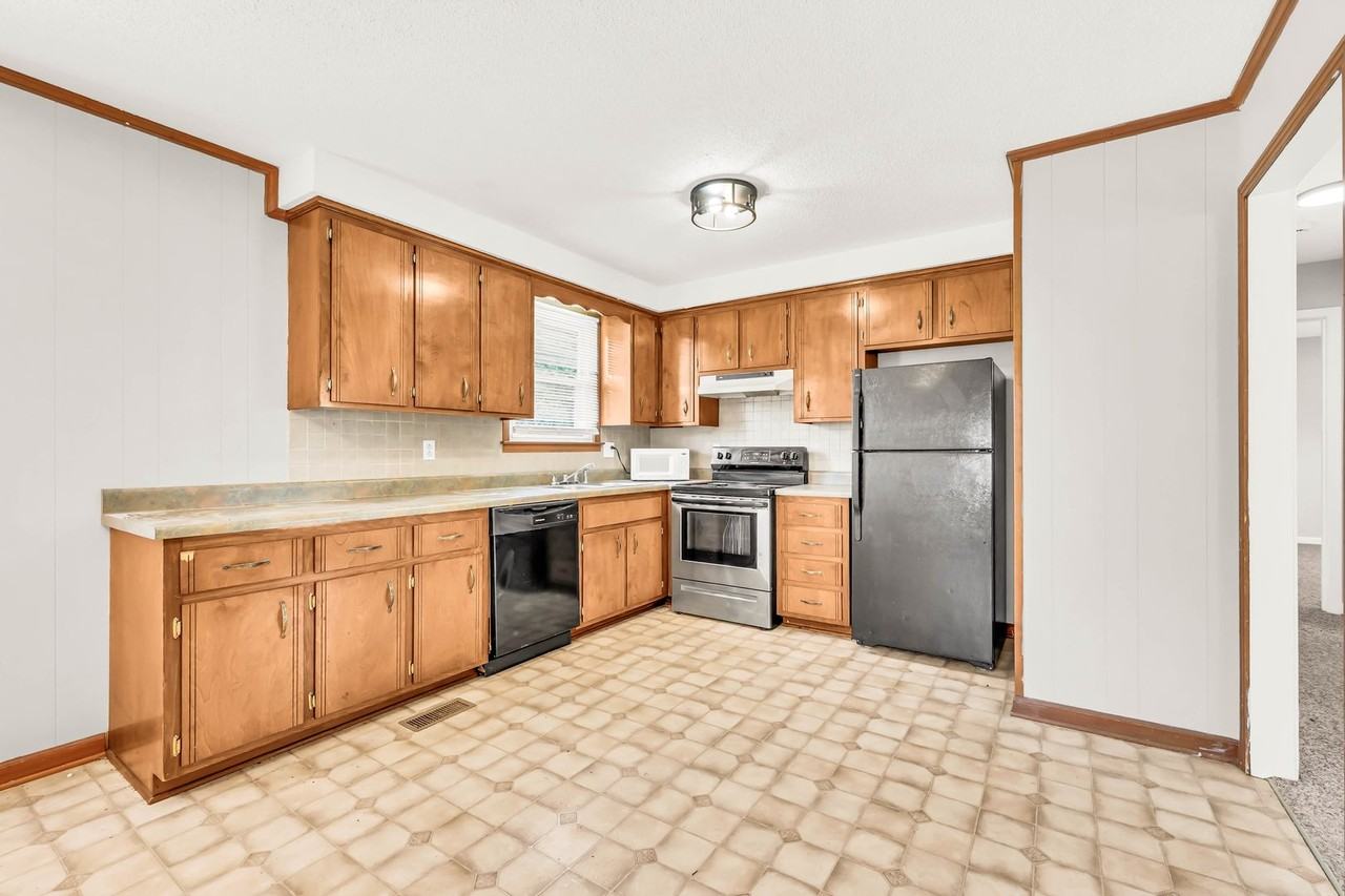 3104 Spring Creek Ct - Photo 7 of 28