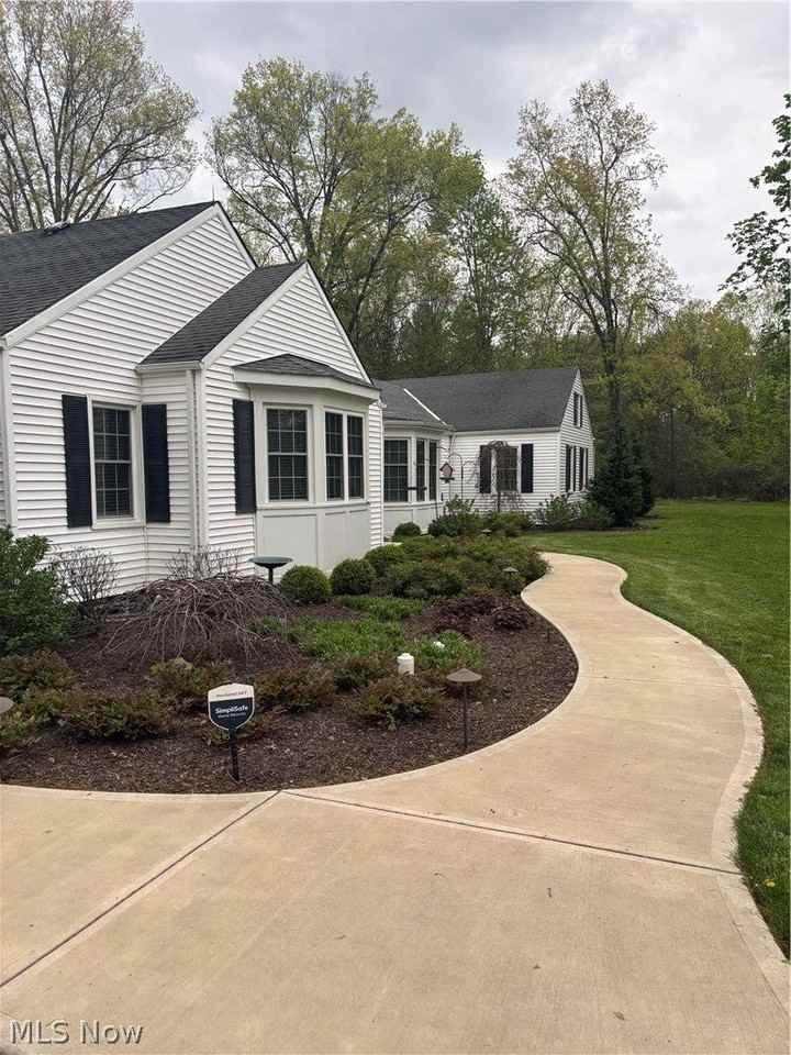 7050 Wilson Mills Rd - Photo 3 of 31