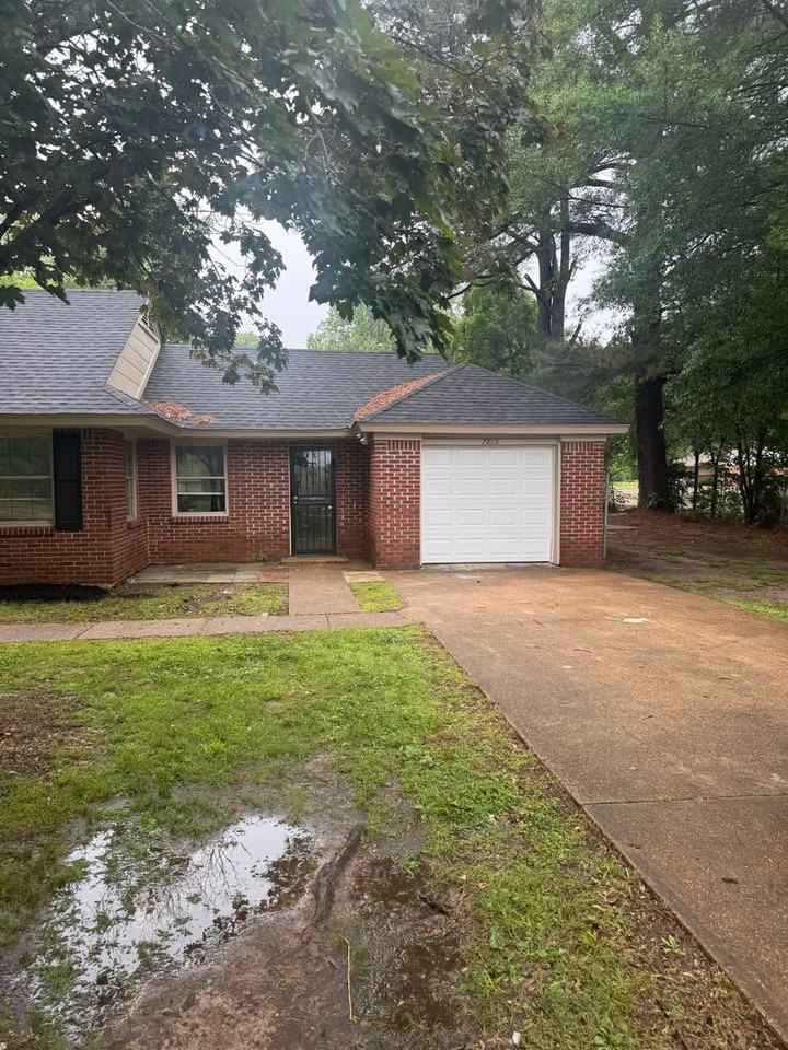 7815 Armour Rd - Photo 2 of 25