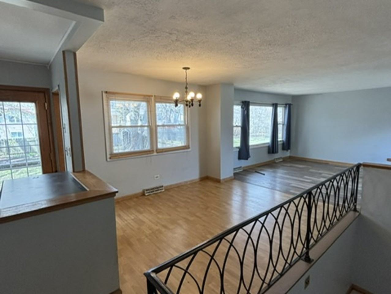 618 N California Ave - Photo 2 of 11