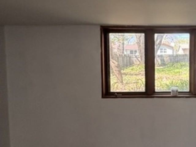 618 N California Ave - Photo 7 of 11