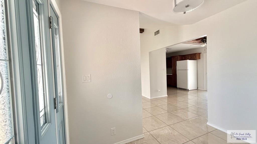 1587 Pinion Dr - Photo 7 of 25