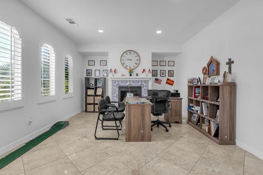 82540 Lordsburg Dr - Photo 3 of 50