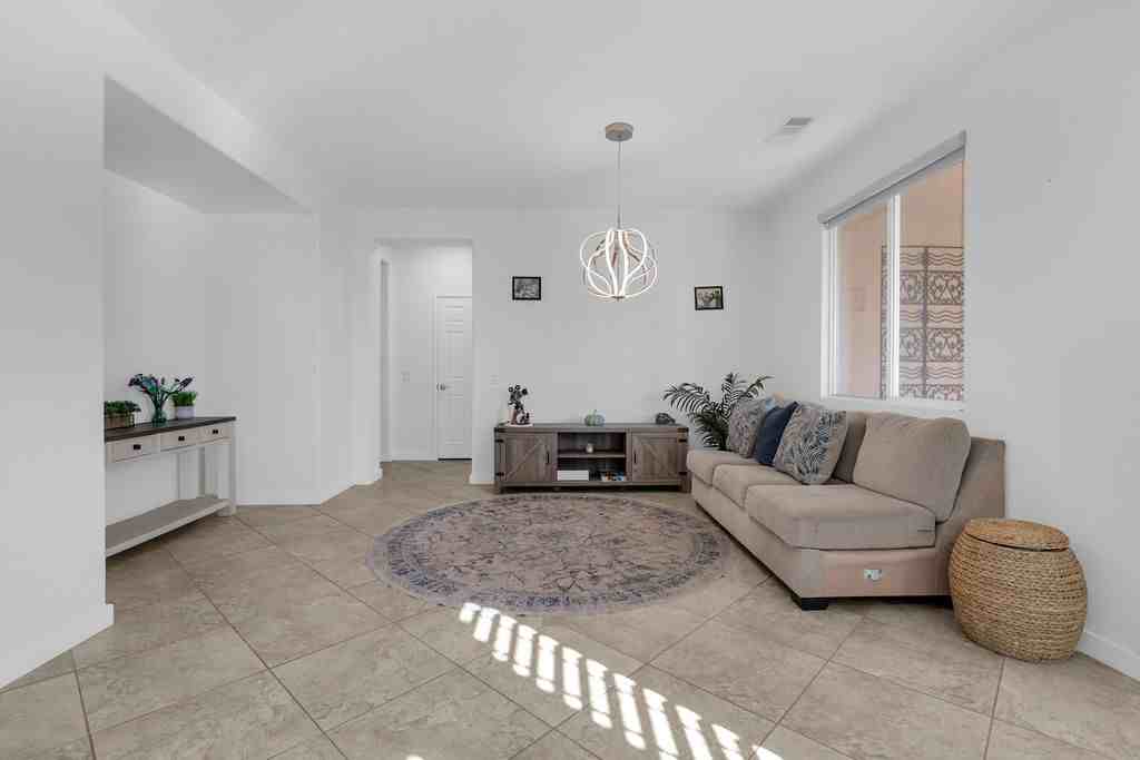 82540 Lordsburg Dr - Photo 6 of 50