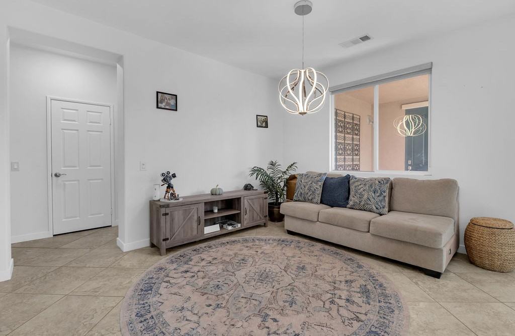 82540 Lordsburg Dr - Photo 7 of 50