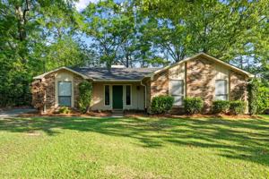 featured image of 3570 Country Ct N #1