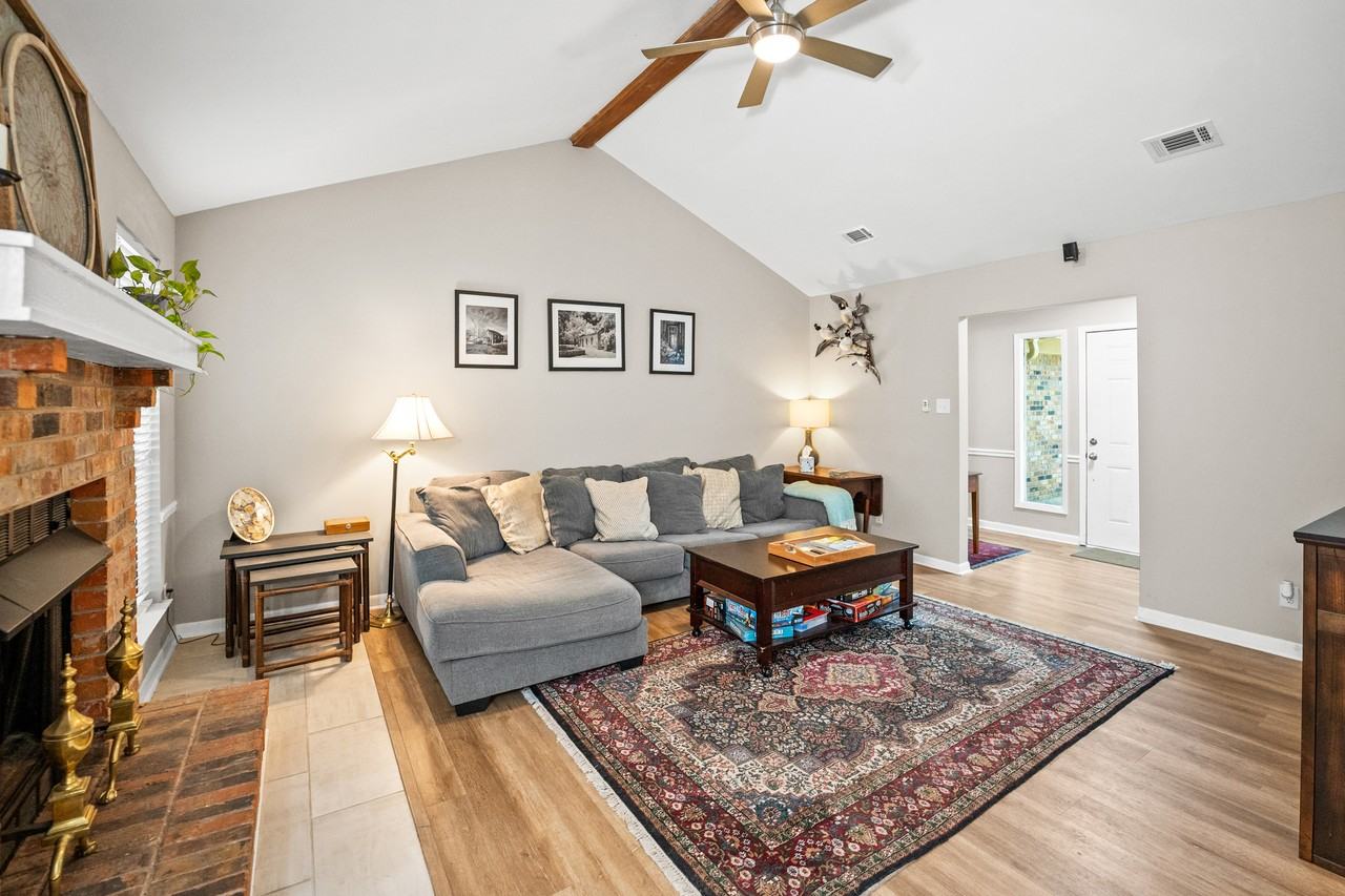 3570 Country Ct N #1 - Photo 7 of 35
