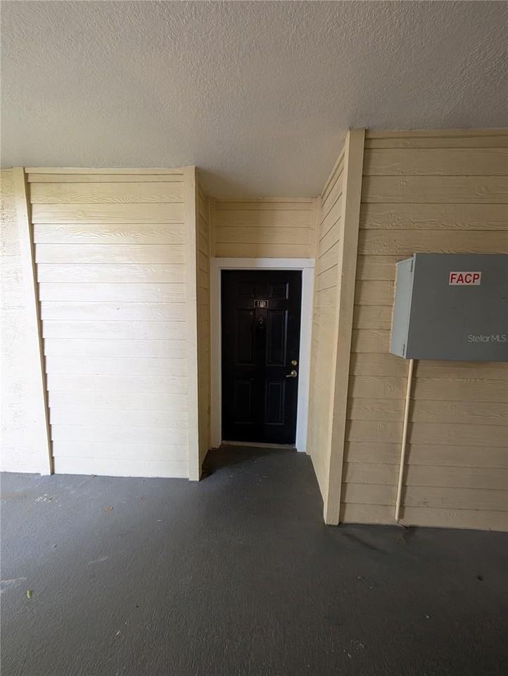 2632 Robert Trent Jones Dr - Photo 2 of 20