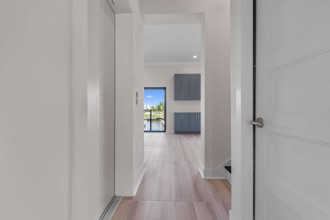 777 Gran Kaymen Way - Photo 6 of 35
