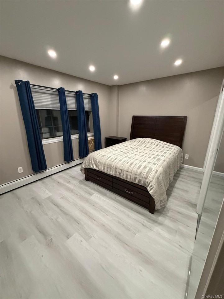 2 Elmwood Park Dr - Photo 3 of 5
