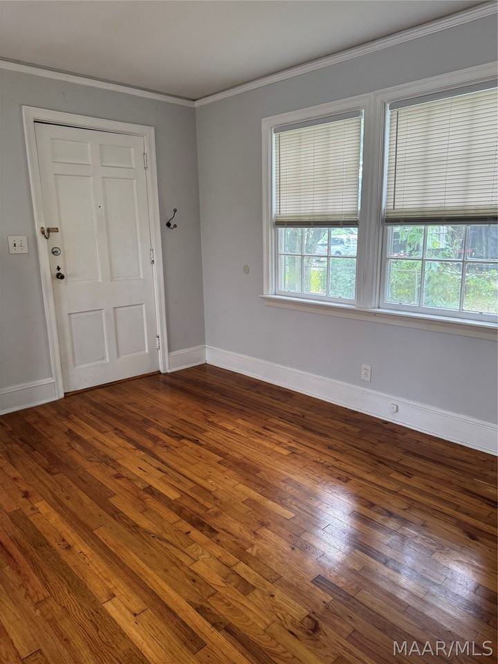 2028 Ridge Ave - Photo 2 of 18