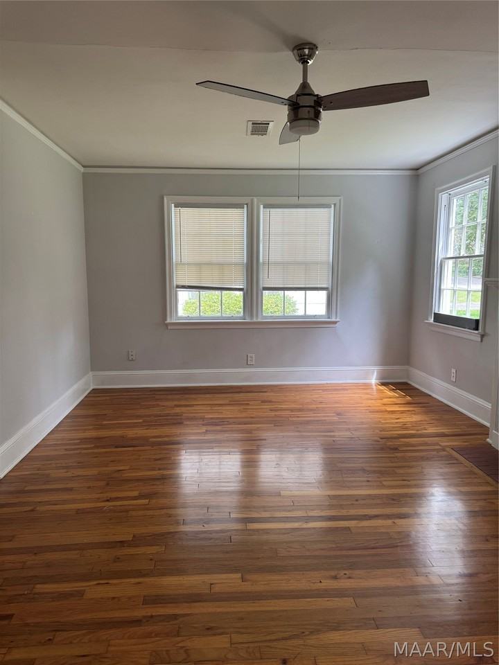 2028 Ridge Ave - Photo 3 of 18