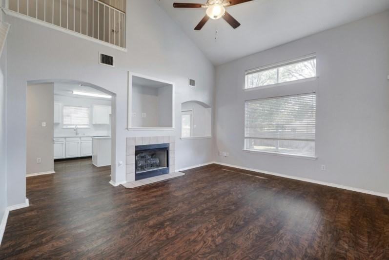 1017 Doras Dr - Photo 5 of 28