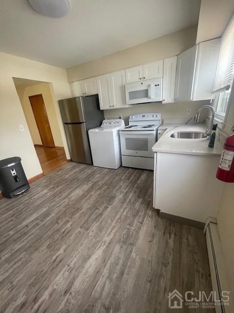 1160 Roosevelt Ave - Photo 3 of 14