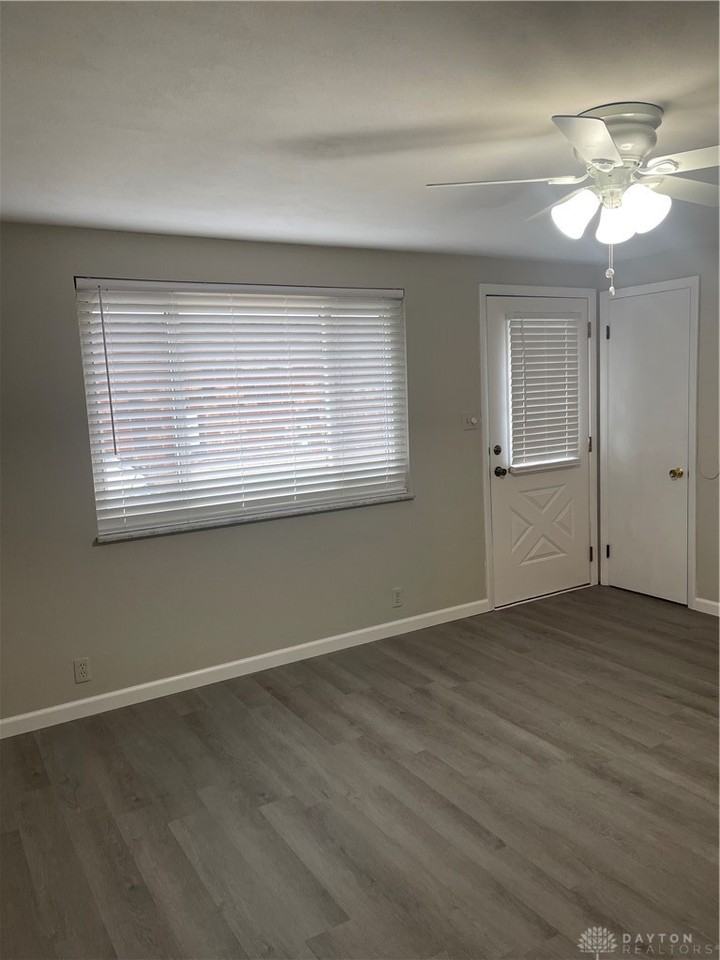 213 Vine St ##215 - Photo 4 of 10