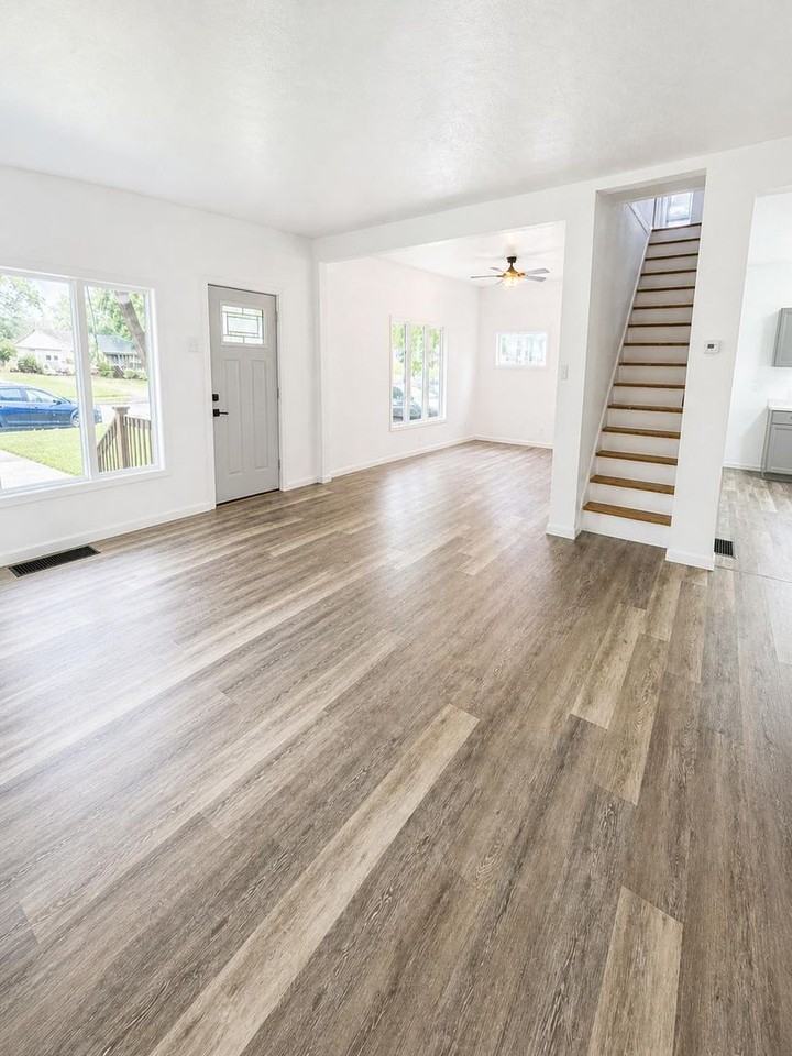 358 Cherry St - Photo 4 of 15