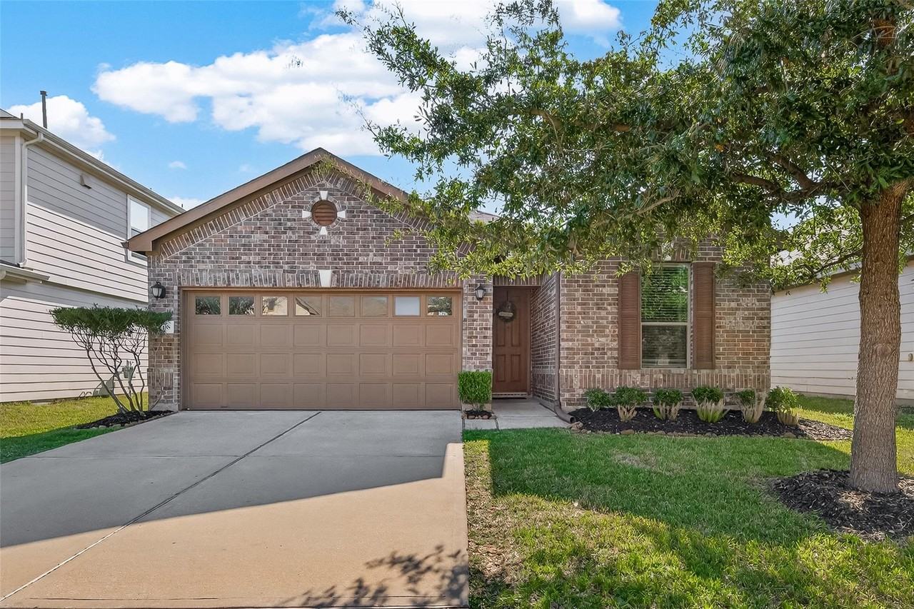 4418 Brinton Saddle Ln - Photo 5 of 29