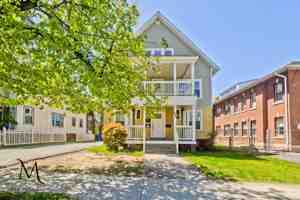 featured image of 122 Fort Pleasant Ave