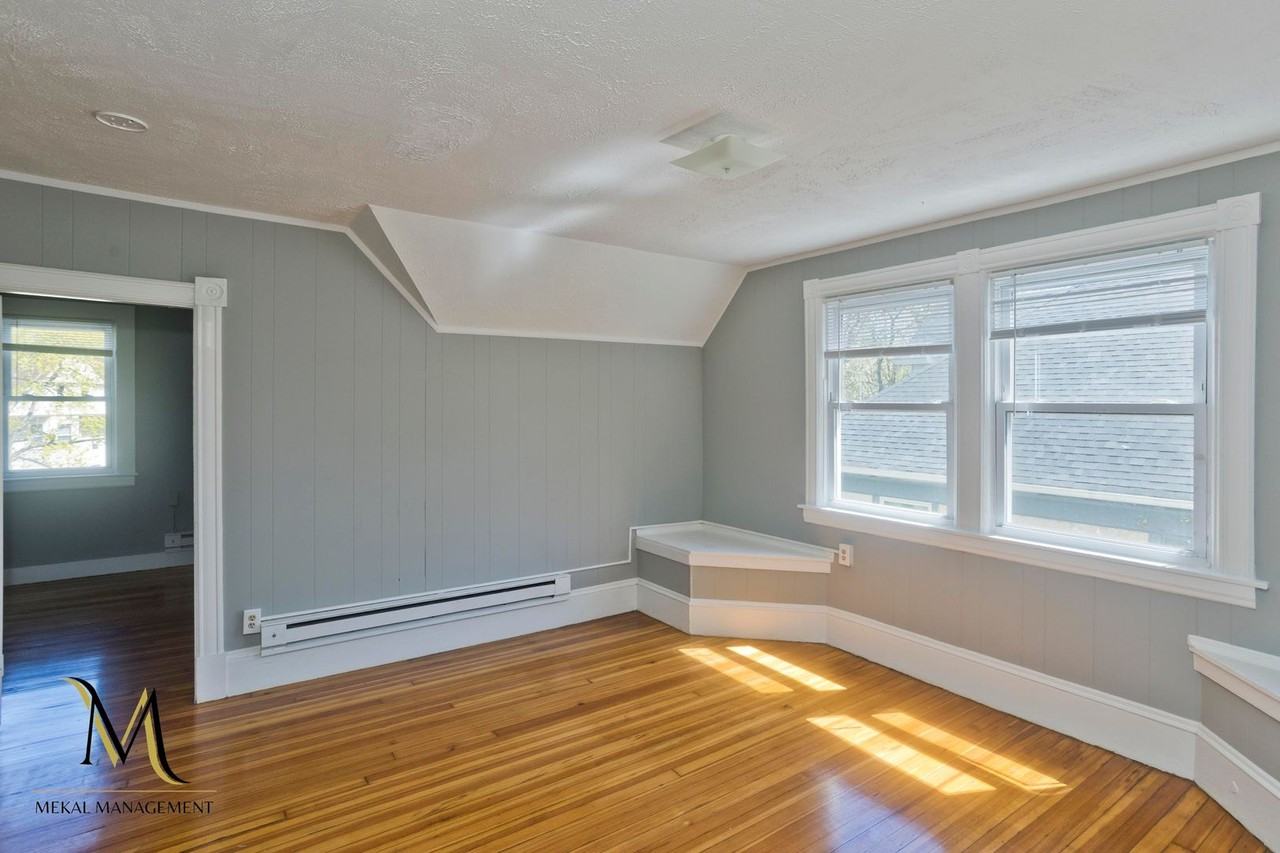 122 Fort Pleasant Ave - Photo 4 of 23