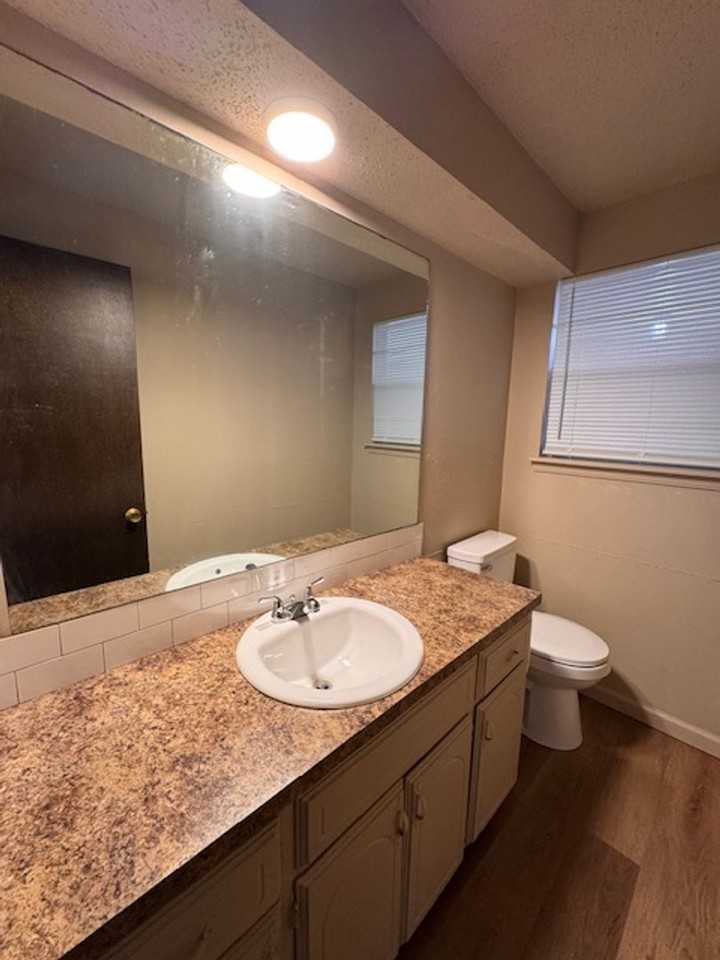 608 Sw 13th St - Photo 3 of 19