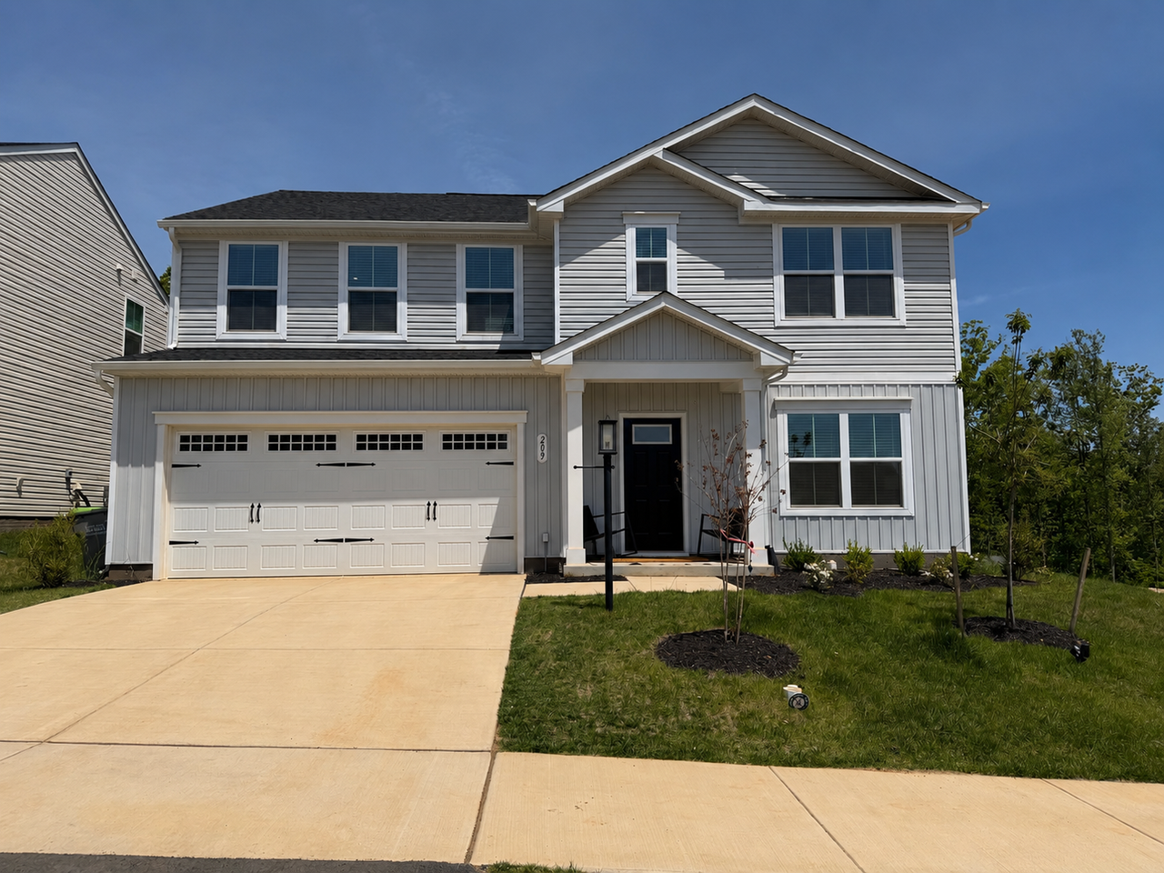 209 Arches Ln