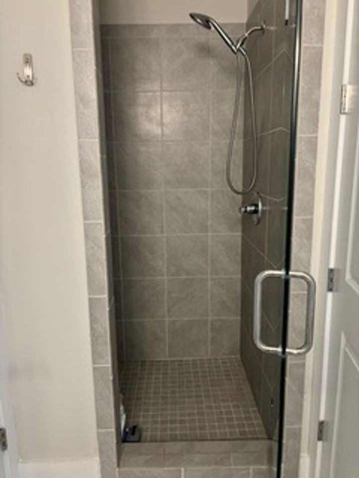 318 Stillwater Ln - Photo 6 of 17